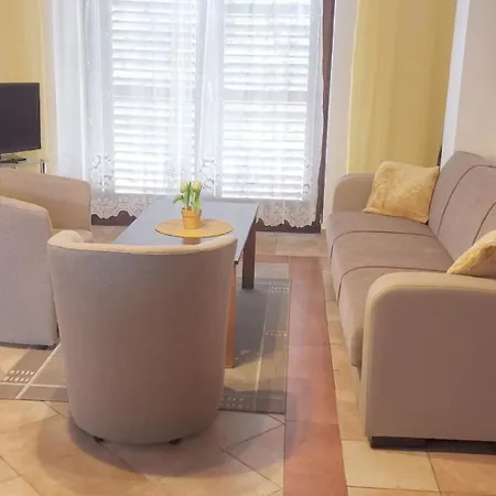 Bdis 1 Apartment